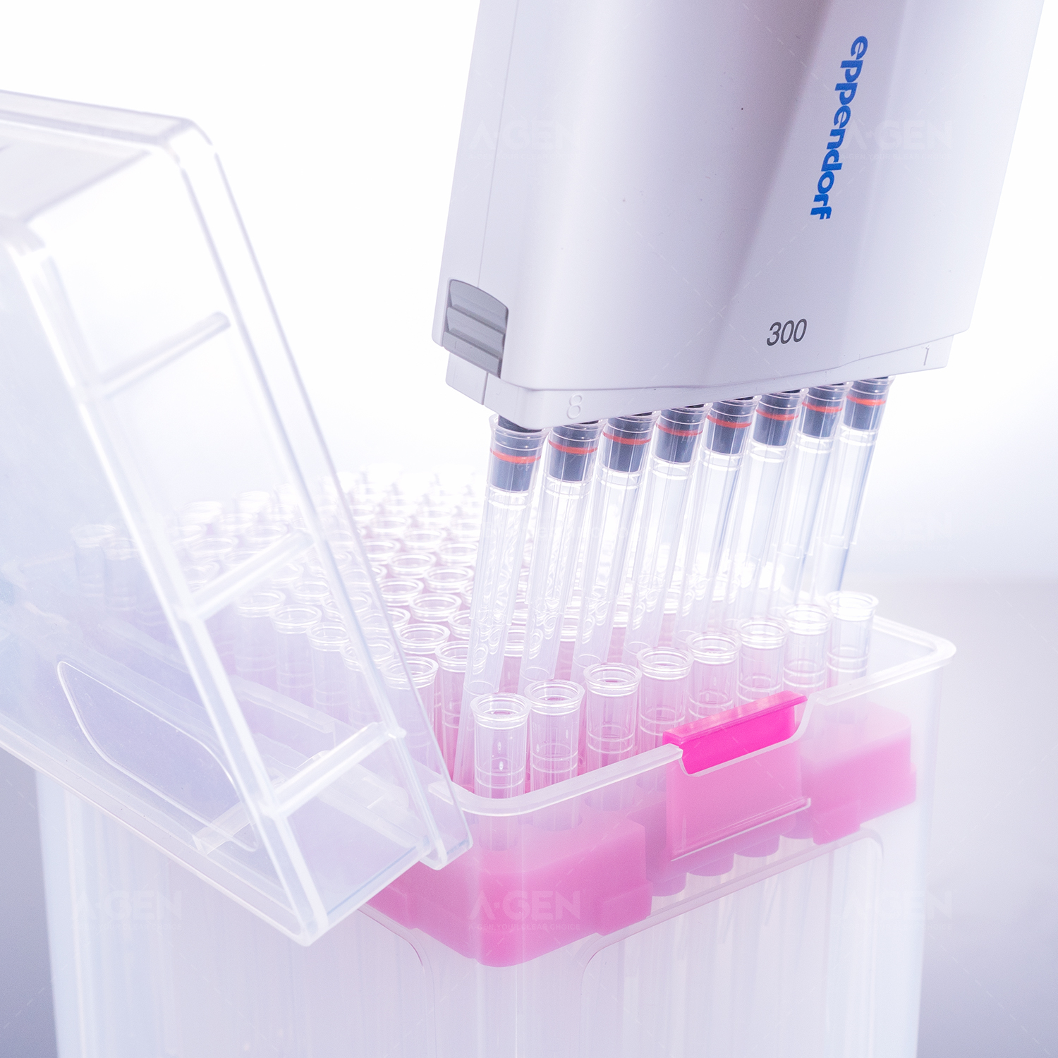Eppendorf Super Long 300μL Universal Pipette Tips 